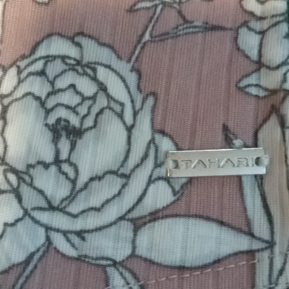 Tahari Size Small 2 piece pajama set Rose Floral - Picture 4 of 8